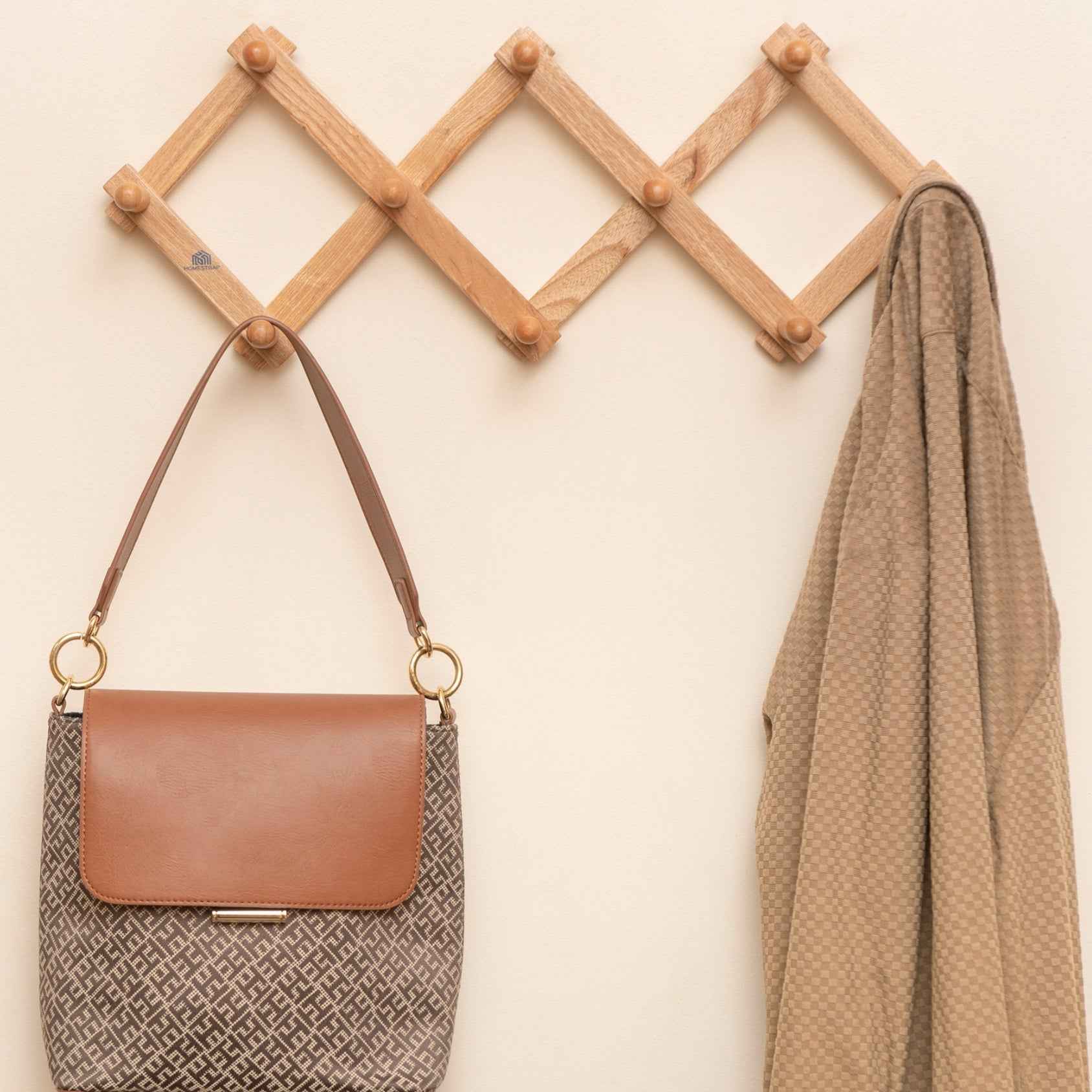 Wooden 10 Hook Expandable Wall Hanger