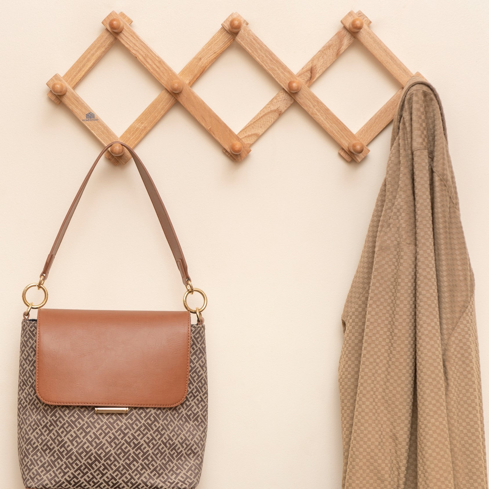 Wooden 10 Hook Expandable Wall Hanger